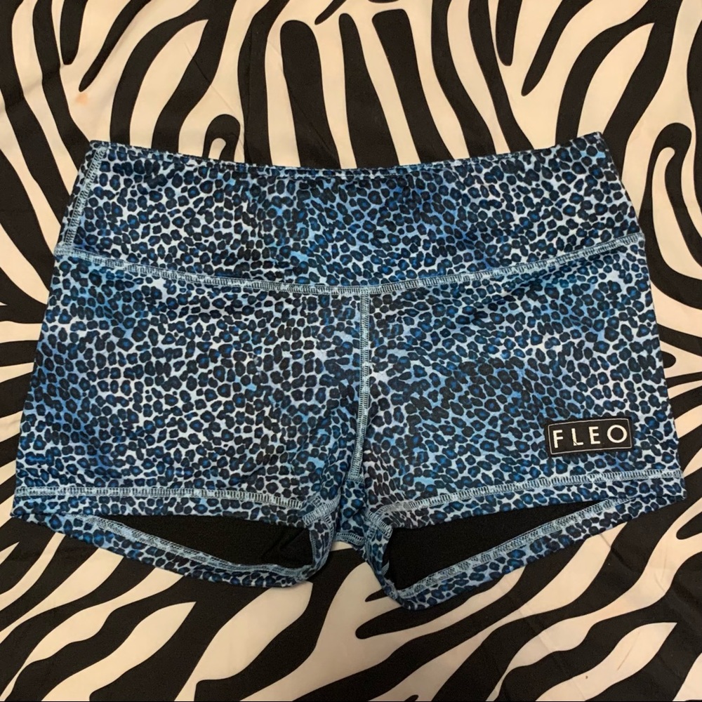 Fleo Shorts
